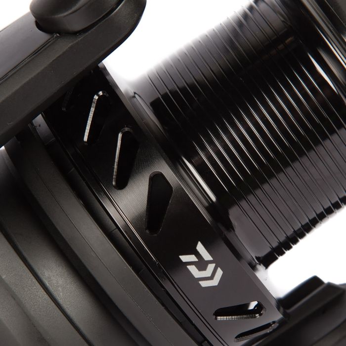 Daiwa Black Widow Reel Close Up 5