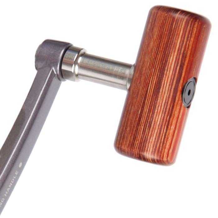 Daiwa Tournament-S Reel (Reels) Close Up 6